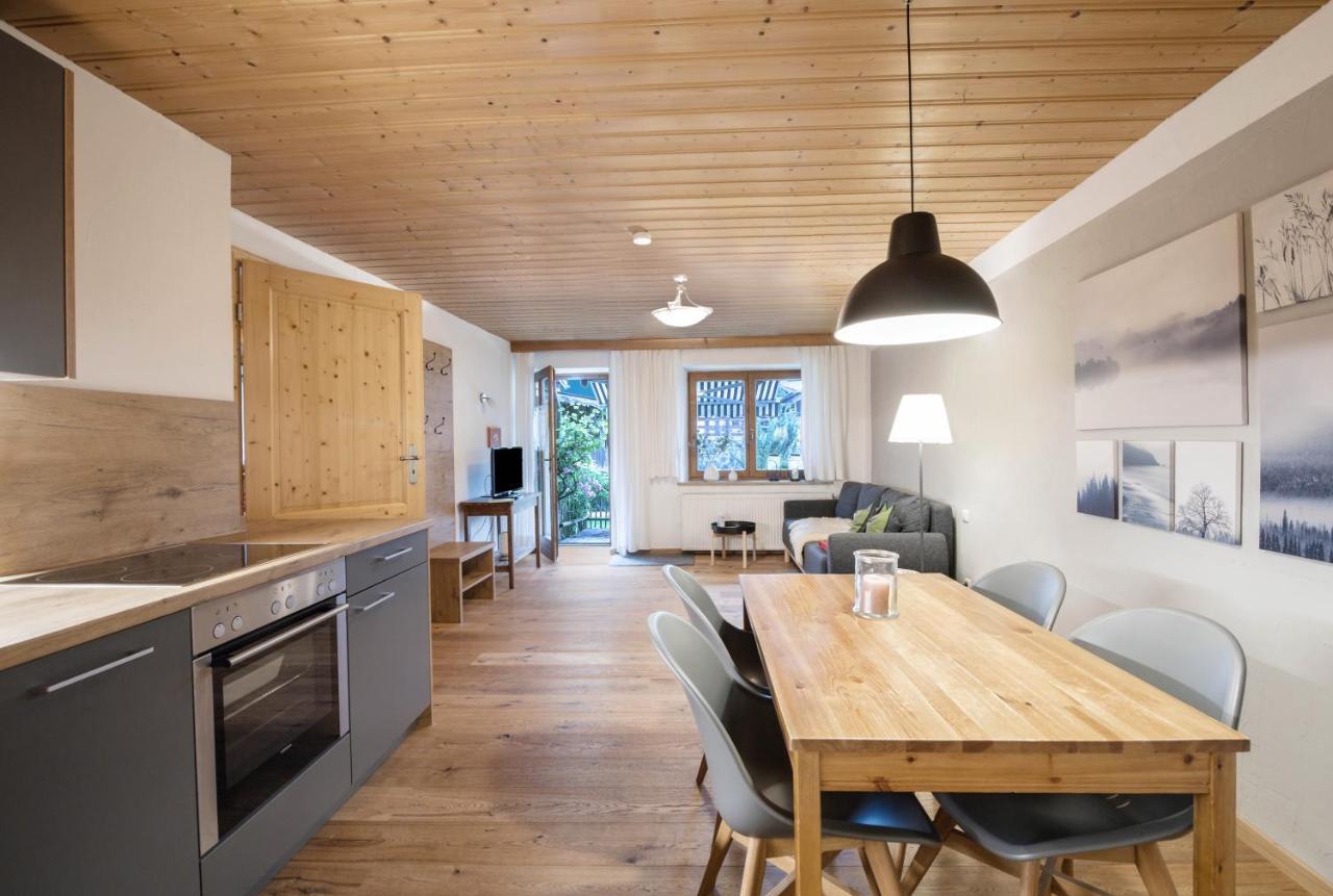 Ferienwohnung Zugspitze グライナウ エクステリア 写真