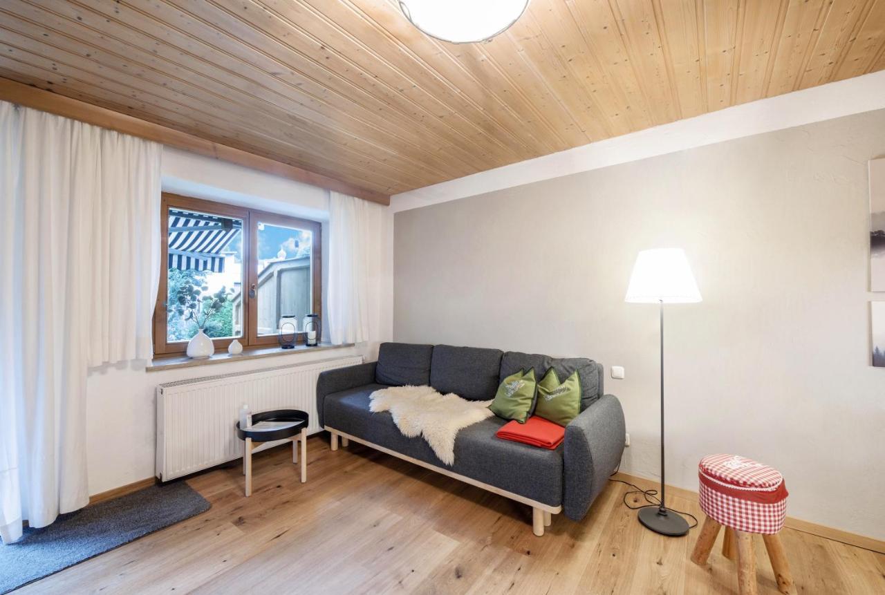 Ferienwohnung Zugspitze グライナウ エクステリア 写真